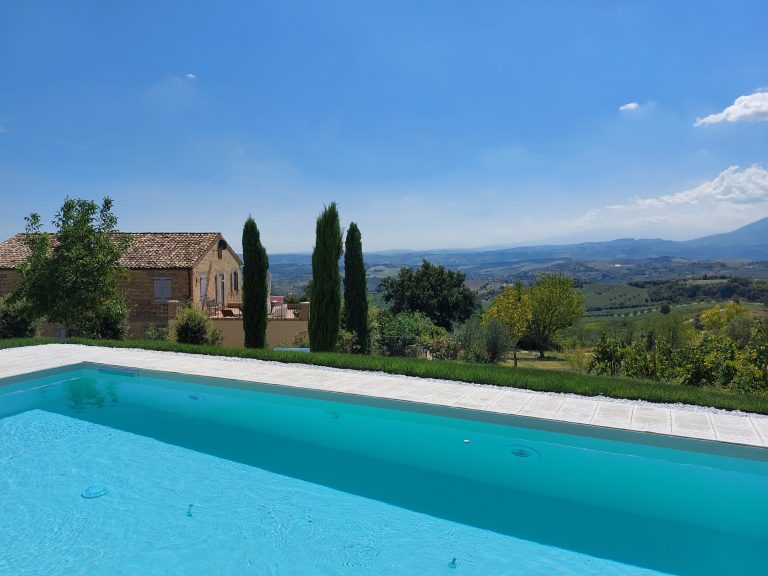 Casa Castignano Italië