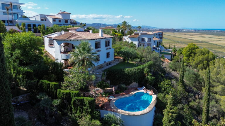 La Casa Familia